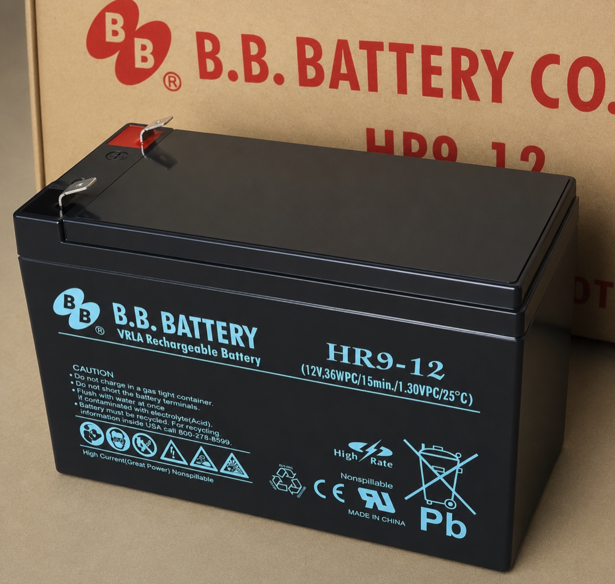 Реальне фото акумулятора B.B. Battery HR9-12 12В 9Аг з клемами T2/F2 на фоні фірмової коробки виробника